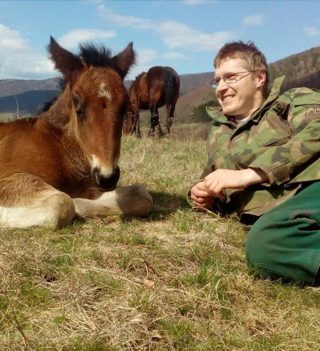 Balko v prvých týždňoch po narodení. Vtedy sme už boli rodina — a rodina sa nepredáva.